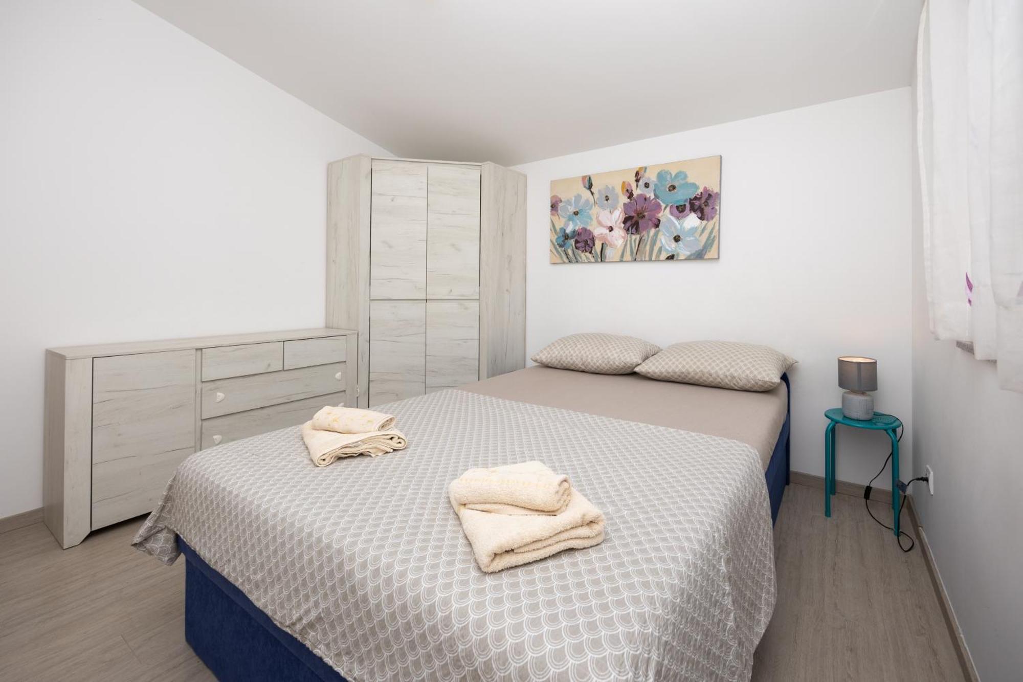 Casa Felice Apartments-Holiday Home Kastela Dış mekan fotoğraf