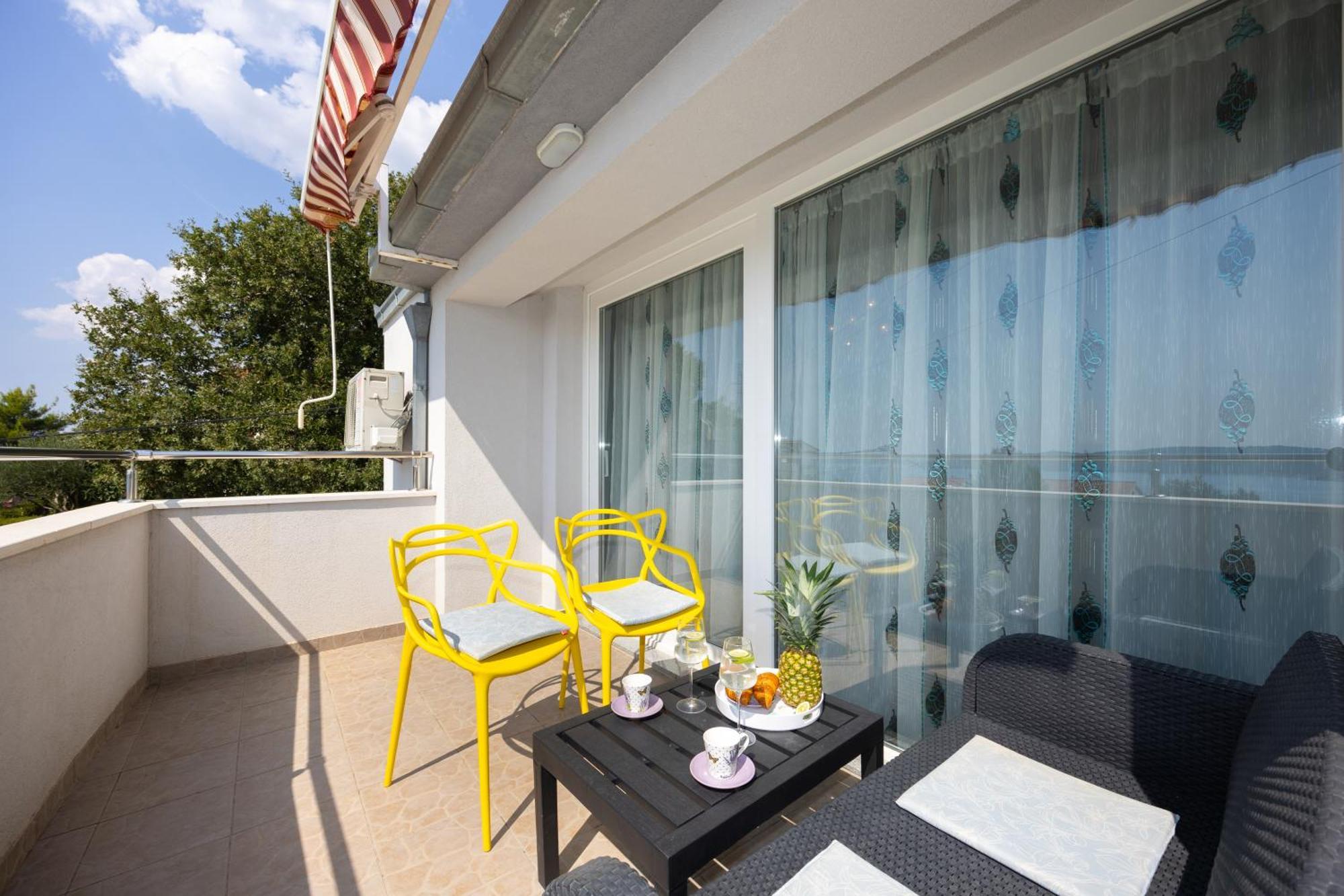 Casa Felice Apartments-Holiday Home Kastela Dış mekan fotoğraf