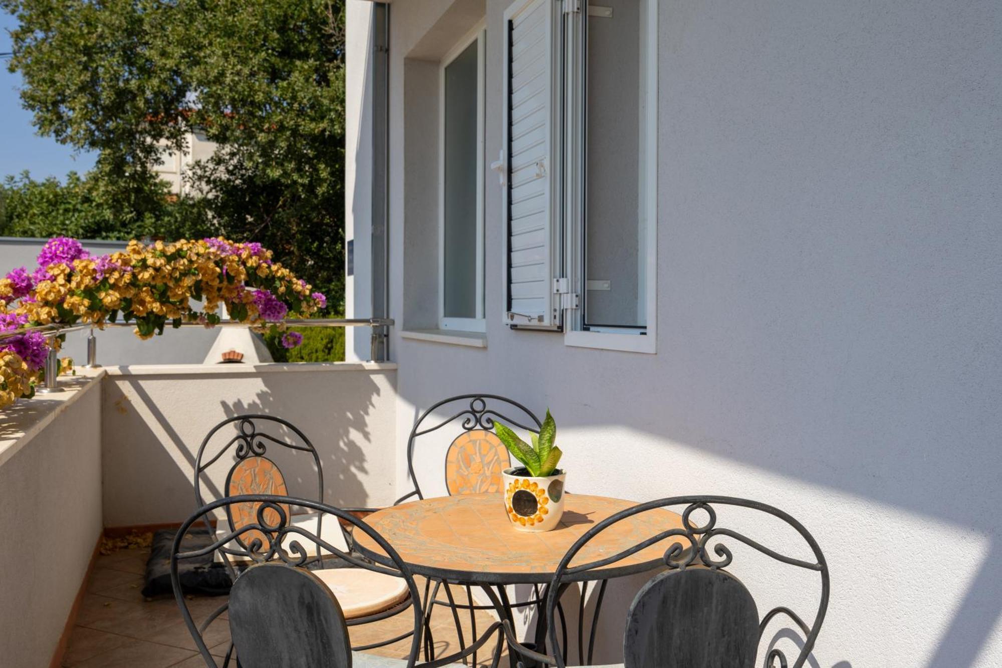 Casa Felice Apartments-Holiday Home Kastela Dış mekan fotoğraf
