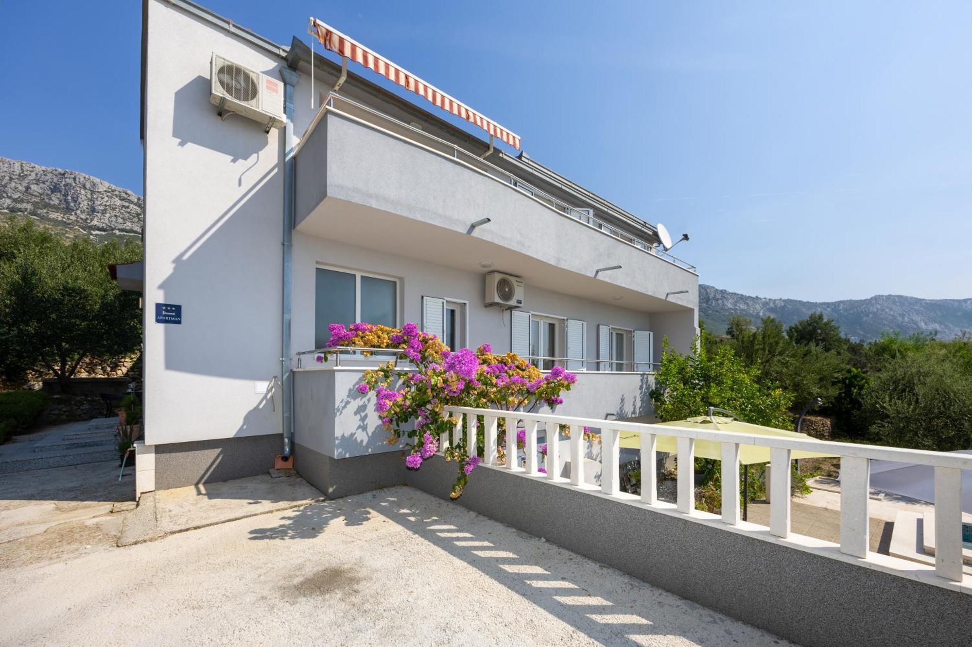Casa Felice Apartments-Holiday Home Kastela Dış mekan fotoğraf