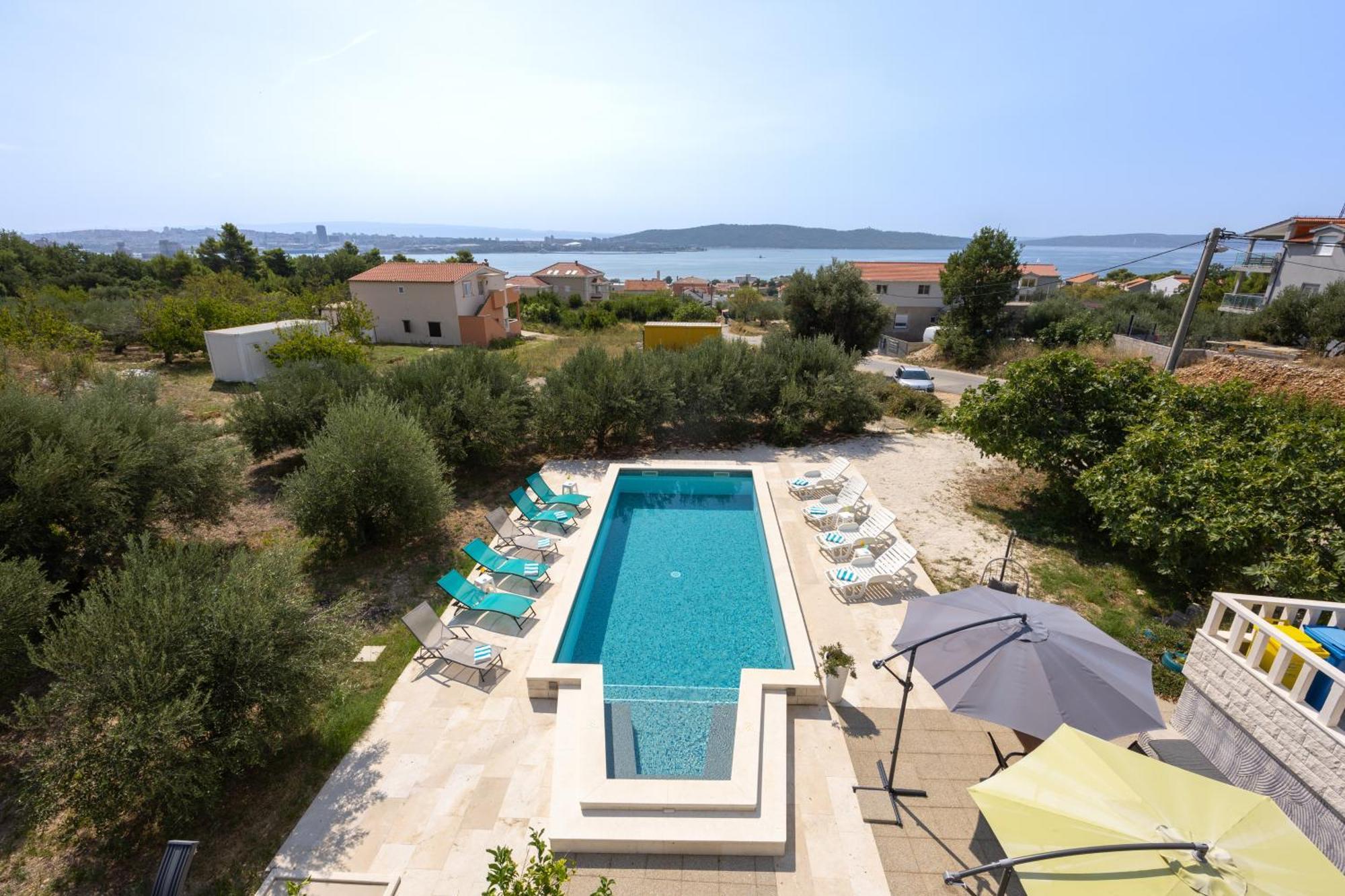 Casa Felice Apartments-Holiday Home Kastela Dış mekan fotoğraf