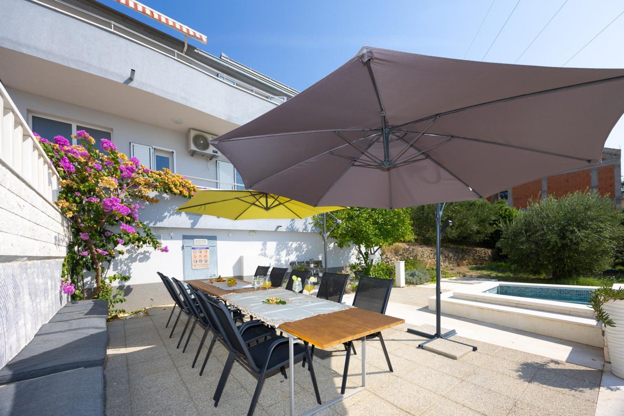 Casa Felice Apartments-Holiday Home Kastela Dış mekan fotoğraf