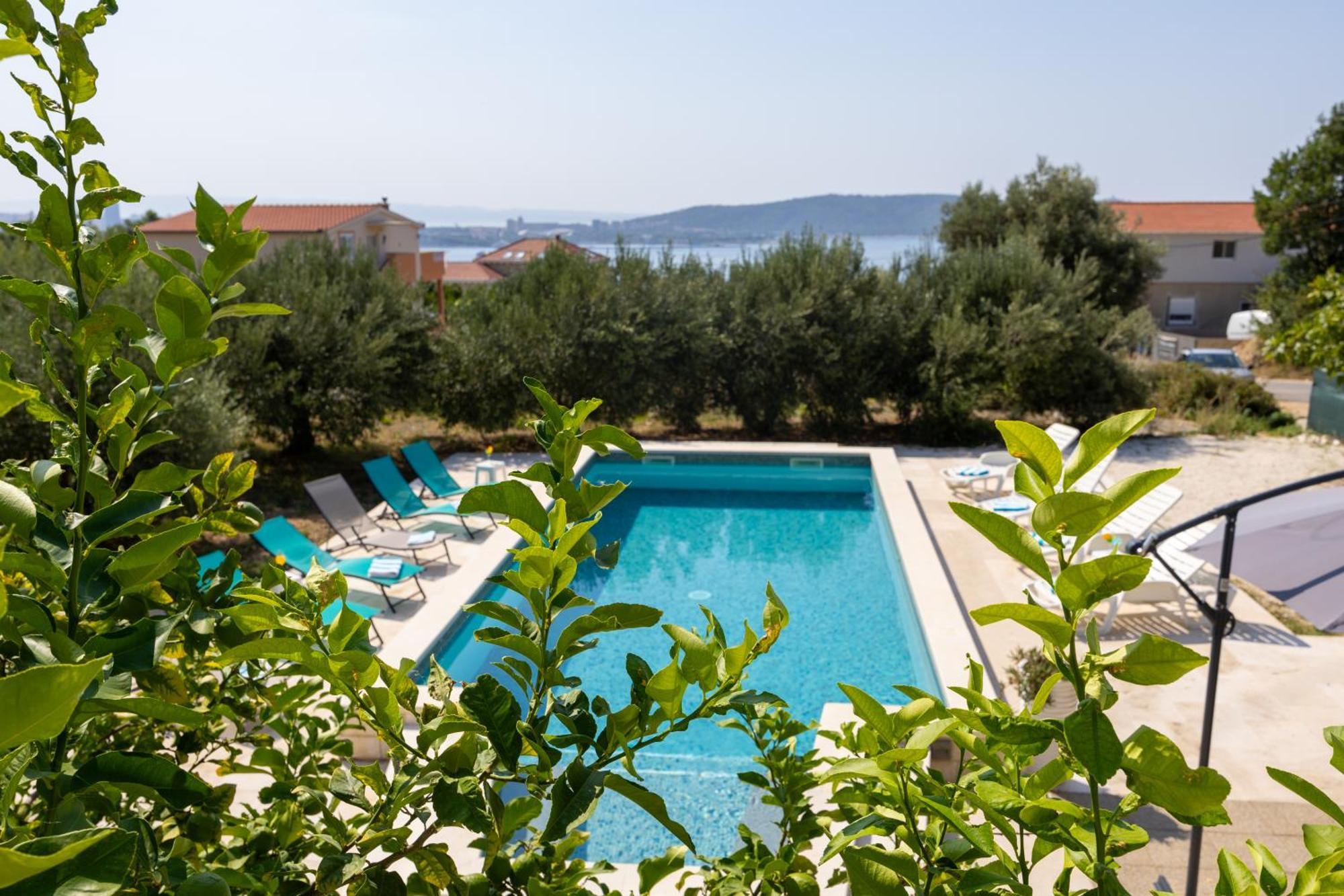 Casa Felice Apartments-Holiday Home Kastela Dış mekan fotoğraf